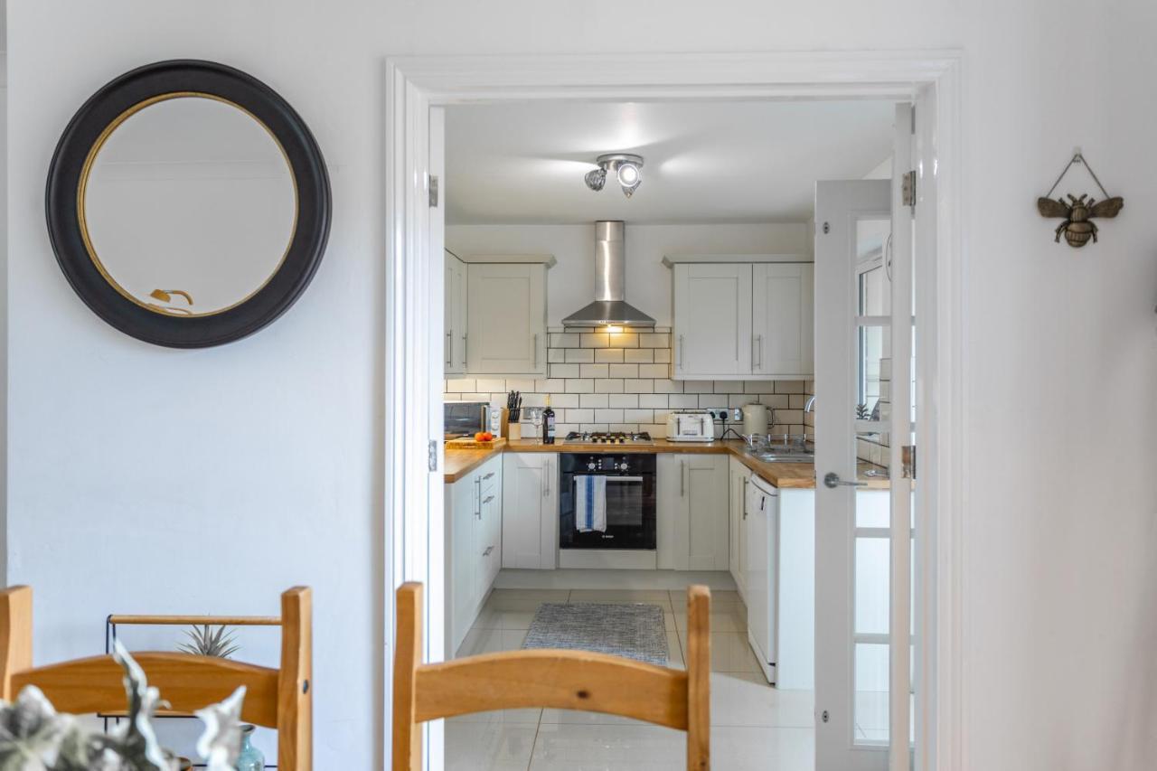 Maunsell House - Lovely Central Home Near Designer Outlets & Town With Parking آشفورد المظهر الخارجي الصورة